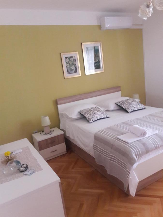 Apartments Smiljana Mucic Makarska Ngoại thất bức ảnh