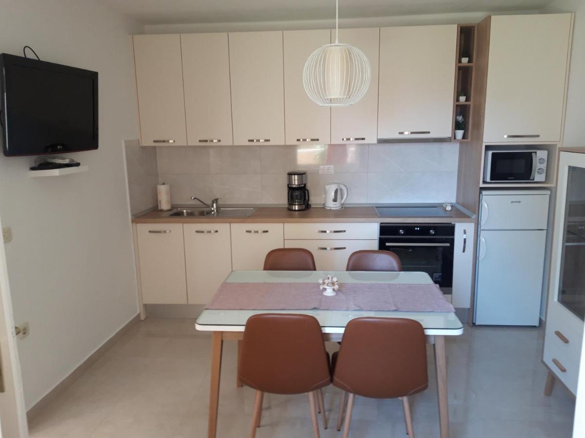 Apartments Smiljana Mucic Makarska Ngoại thất bức ảnh