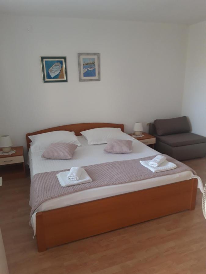 Apartments Smiljana Mucic Makarska Ngoại thất bức ảnh