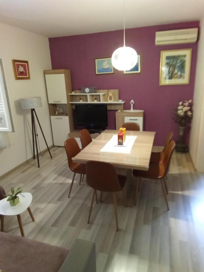 Apartments Smiljana Mucic Makarska Ngoại thất bức ảnh