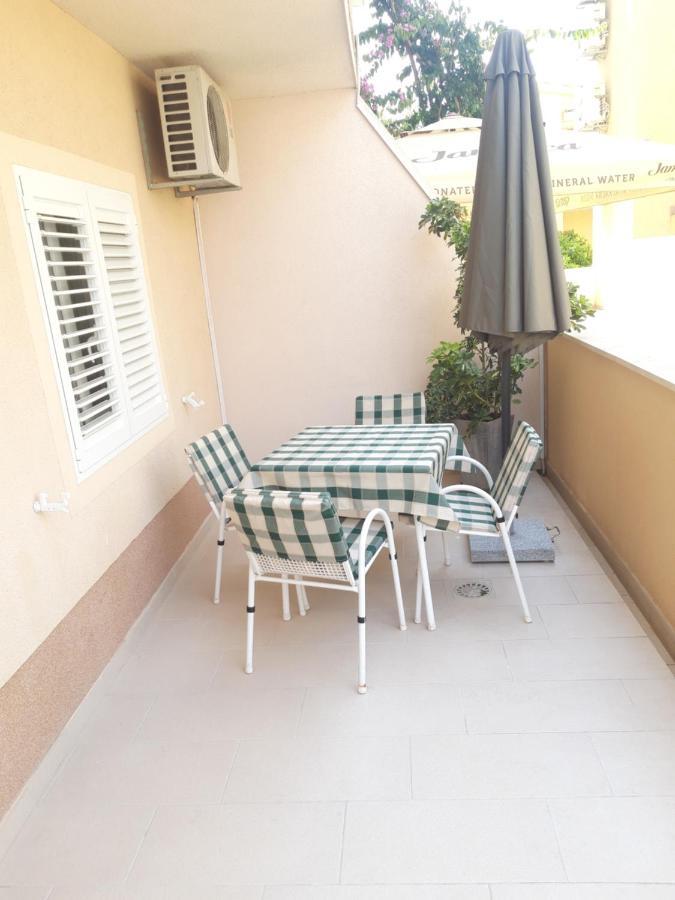 Apartments Smiljana Mucic Makarska Ngoại thất bức ảnh